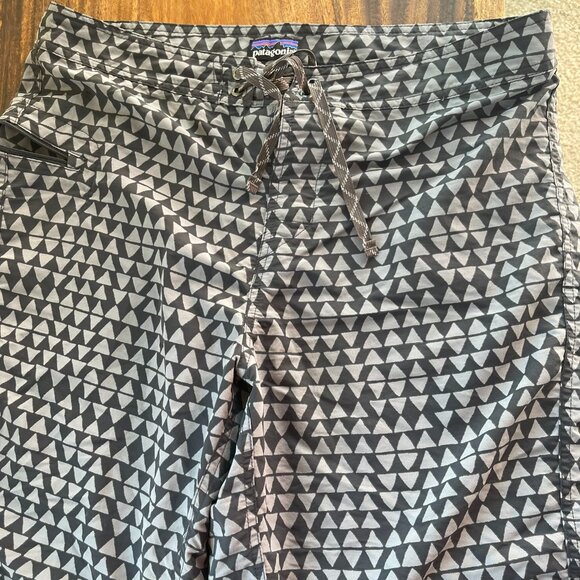Patagonia Shark Tooth Boardshorts 36' - Picture 1 of 2